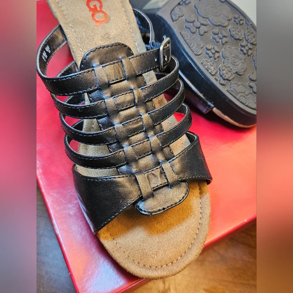 Bongo‎ Toya Black Heel Sandals Slip On Strappy Peep Toe Dressy Casual